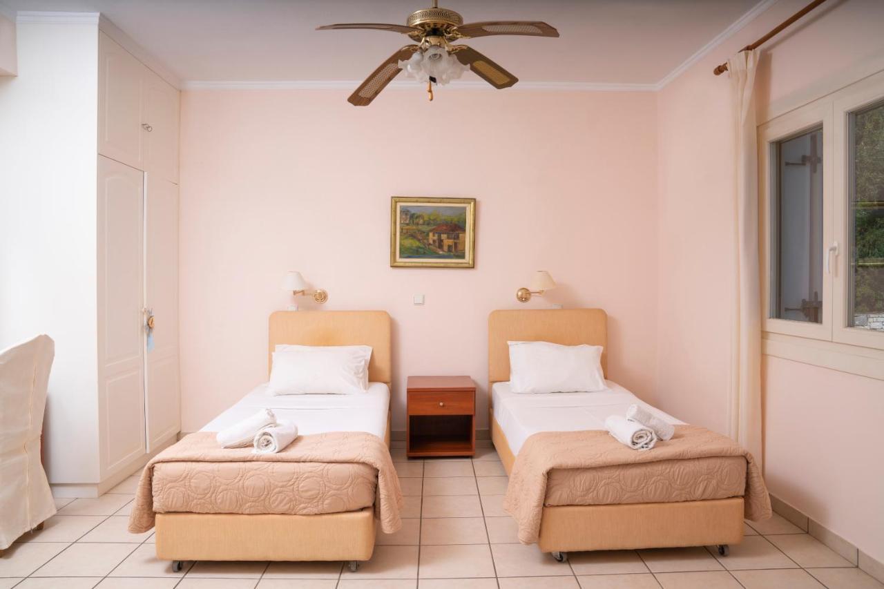 Bellina Villa Agnítsini Esterno foto
